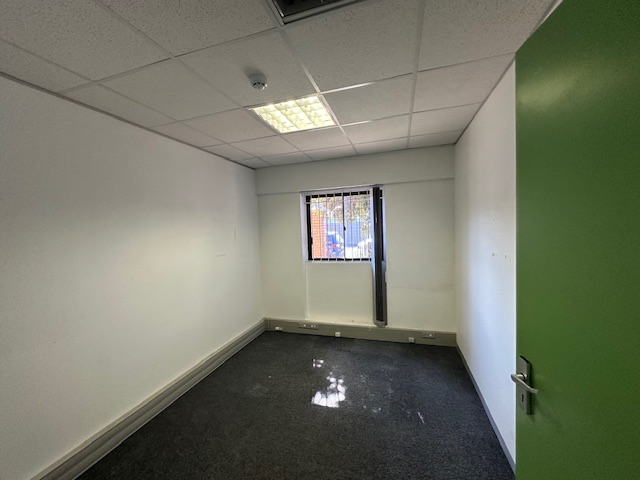 To Let commercial Property for Rent in Claremont Western Cape